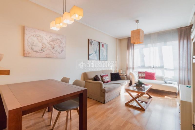 Foto 20f75a0f-474a-427c-b451-472c9e95a3b8. Pis a Rejas Madrid