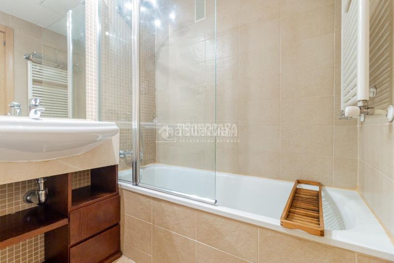 Foto ce973af5-1998-4f45-a91e-912c8b184849. Pis a Rejas Madrid