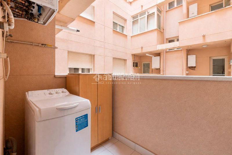 Foto 477bec86-ac1d-4017-ba73-5b2ef7a02b1a. Pis amb aparcament piscina a Rejas Madrid