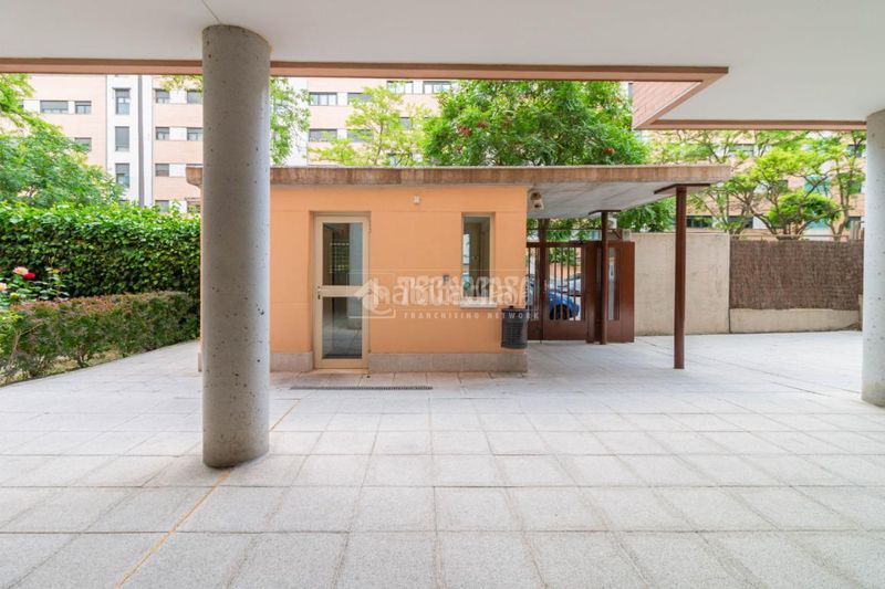 Foto a54c79f7-f29c-4b59-9722-6ca776fe6984. Pis amb aparcament piscina a Rejas Madrid