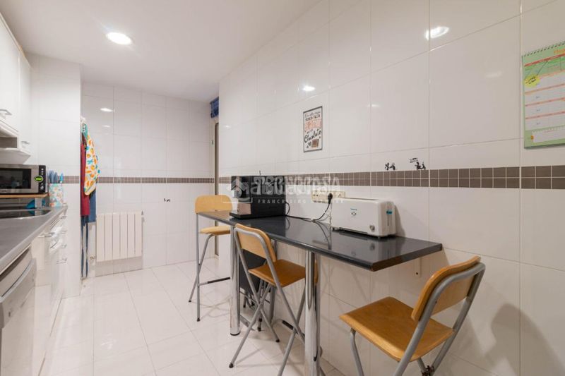 Foto d7f4ecdb-a1a1-4364-adb7-3d779820ad28. Pis amb aparcament piscina a Rejas Madrid