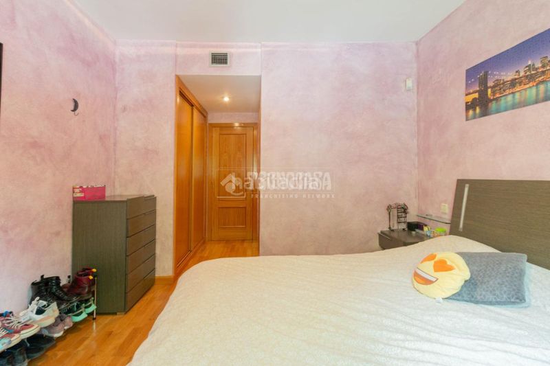 Foto ec7f2440-8a89-4c01-b8d4-7ea9a9b7fdf4. Pis amb aparcament piscina a Rejas Madrid
