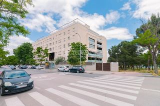 Pis a Rejas. Piso en venta en madrid