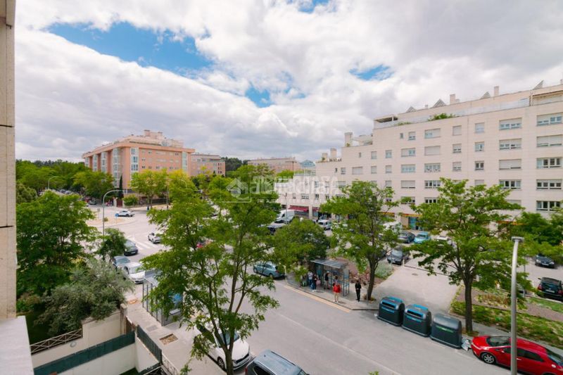 Foto ba27d534-fc93-45bf-b734-4246619ce208. Pis amb aparcament a Rejas Madrid