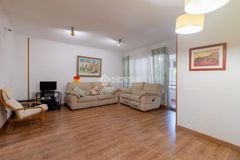 Foto 052d5b7a-90ef-4d3e-8165-83719b81e424. Flat with parking in Rejas Madrid