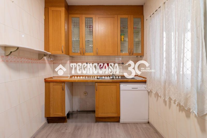 Foto 1142f592-0409-4d9c-9068-61233d1a9148. Flat with parking in Rejas Madrid