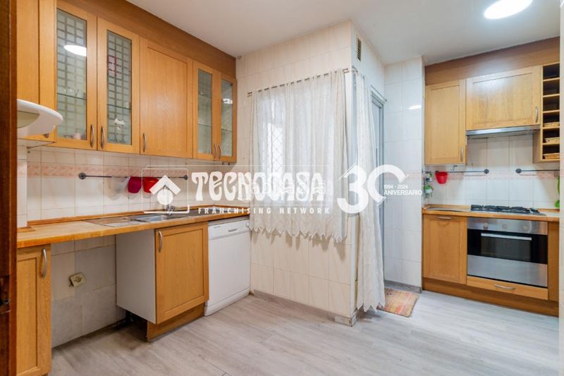 Foto 1b566660-a59c-4ab7-8b44-a714d1ac07f9. Flat with parking in Rejas Madrid