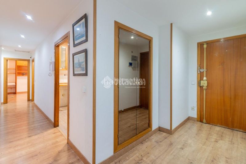 Foto 59d51350-16a9-41c2-b171-56a9bbcc036c. Flat with parking in Rejas Madrid