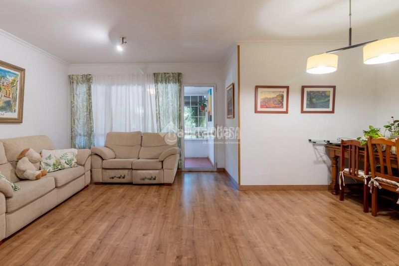 Foto 875c305d-733a-449b-9726-2c7847d28da9. Flat with parking in Rejas Madrid