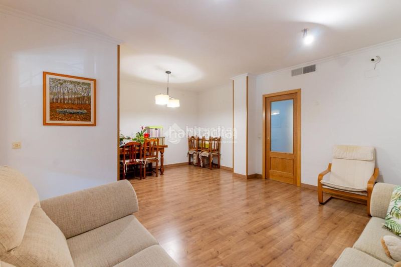 Foto aa1fc699-b2f9-4154-89d1-6b7233d1ae4c. Flat with parking in Rejas Madrid
