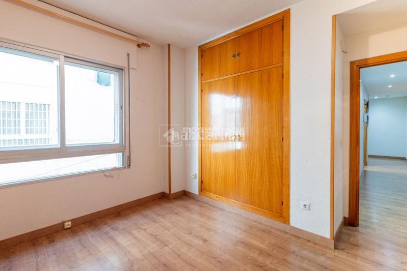 Foto b442a45e-e602-4cd7-8b23-d7d480b2658b. Pis amb aparcament a Rejas Madrid