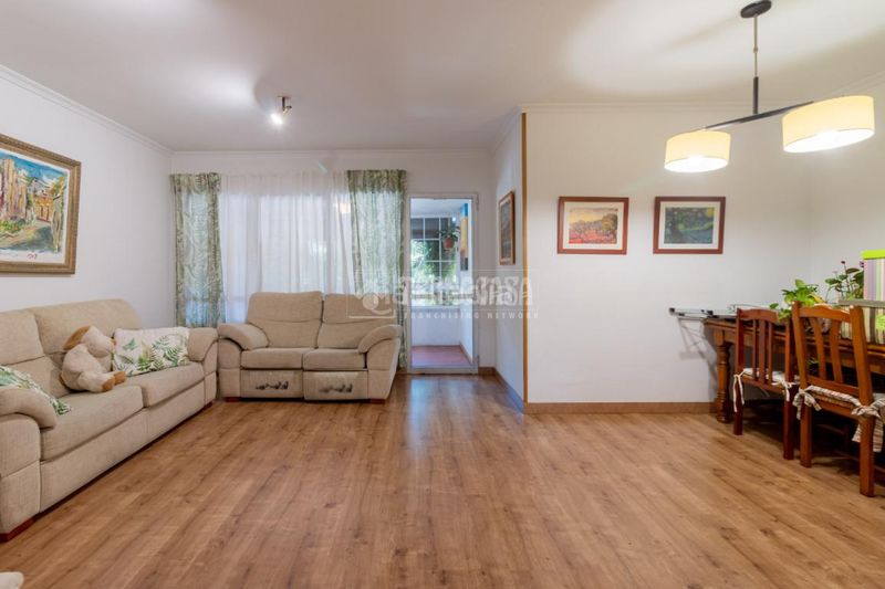 Foto cdead3d3-39ee-473c-8e06-7cbc95dfabba. Pis amb aparcament a Rejas Madrid