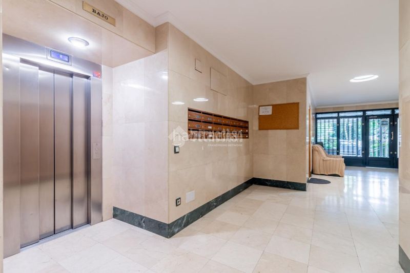 Foto ea382760-6c06-4361-9c6c-9fc6ab9a61cb. Flat with parking in Rejas Madrid