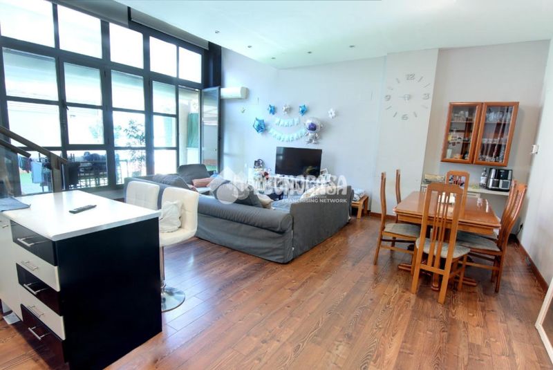 Foto 8724dafa-e516-4bf7-8ea3-50d76b5515fd. Loft mit heizung in Rejas Madrid