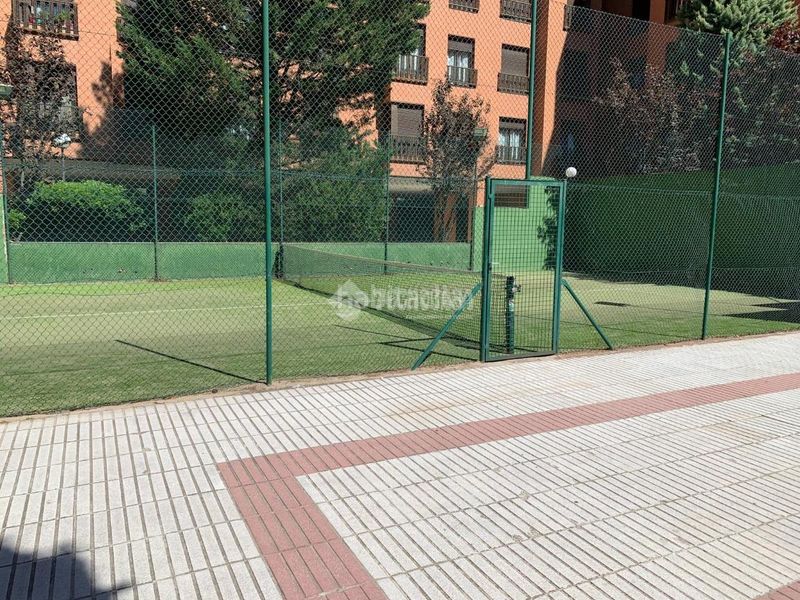 Foto d8cef6bd-7e16-4bea-bd20-ad4d934d317a. Piso  en venta en Rejas Madrid