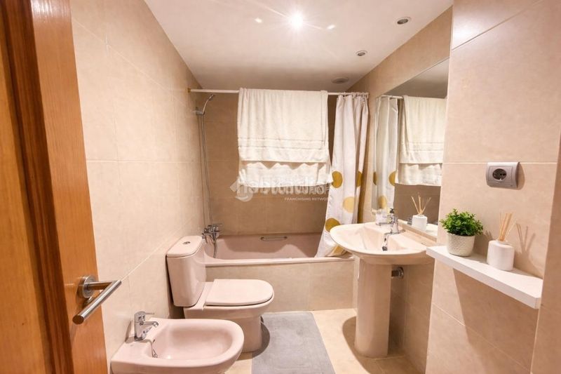 Foto 245d2dd1-3e9f-4ea8-8cc2-f6b6f6367606. Piso  en venta en Rejas Madrid