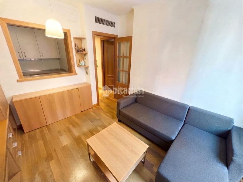 Foto c47b96e3-ec8f-430d-95e6-3e5f126fc7d7. Pis amb aparcament piscina a Rejas Madrid