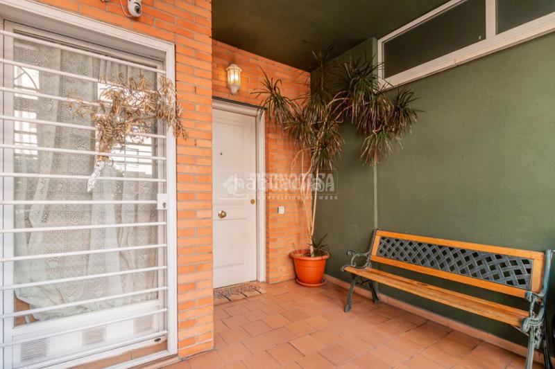 Foto 74213203-f172-4183-9c9f-af93bec19539. Casa pareada casa en venta en Rosas - Musas Madrid
