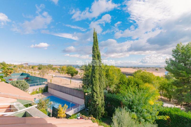 Foto e696582f-c842-4e0b-9b6a-ca9694c2cc27. Casa pareada casa en venta en Rosas - Musas Madrid