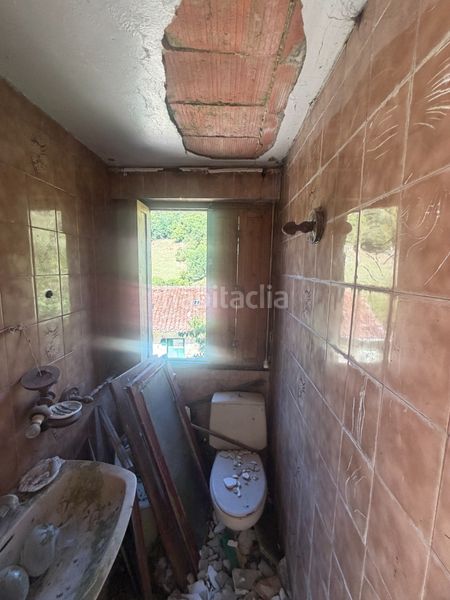 Foto f926c448-c5f1-4d43-93f0-312ae90af780. Casa aparellada a busta-entrelasm 2 a Arredondo