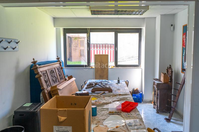 Foto 1a64beb0-454c-4732-ac73-59837b0eaa26. Locale commerciale con riscaldamento in Los Castros Santander
