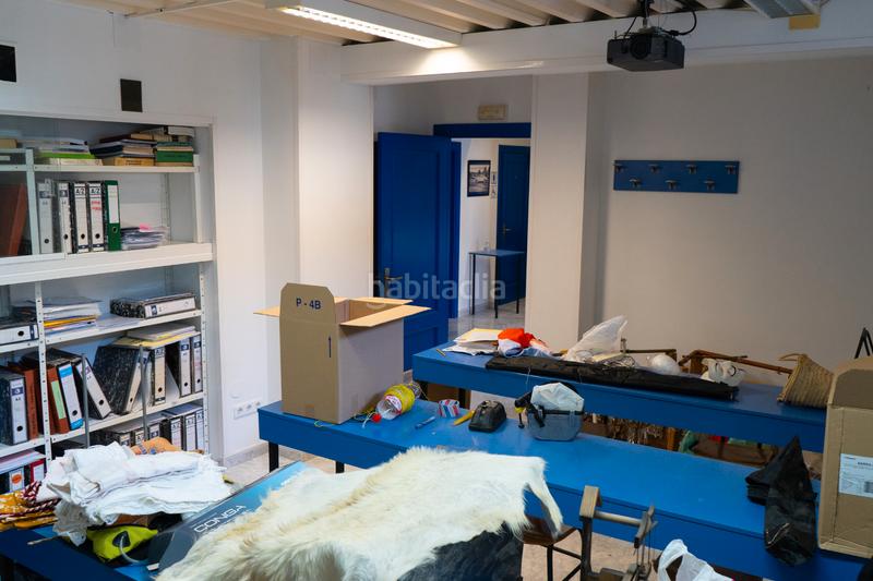 Foto 3c78f571-ad83-4885-9dfd-a675c0daf730. Locale commerciale con riscaldamento in Los Castros Santander