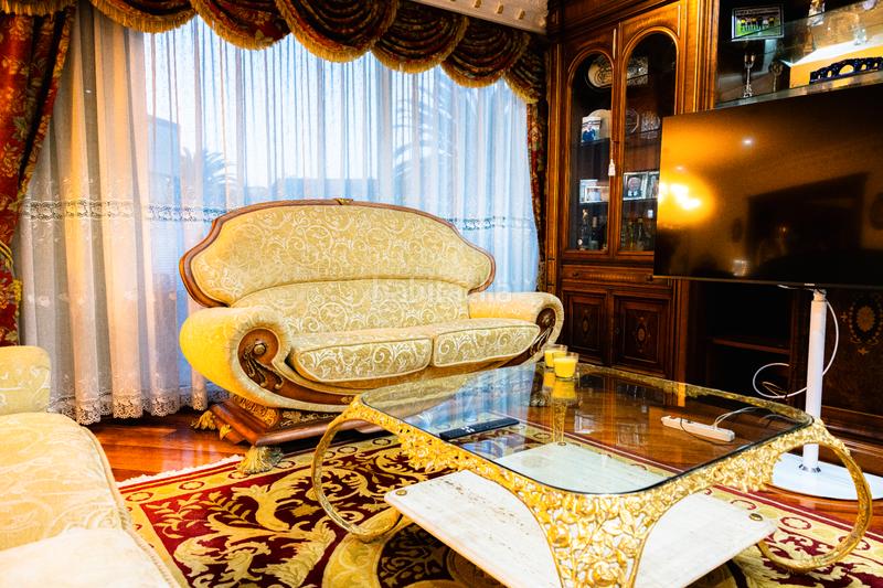 Foto 1abb8a33-3962-4e89-88cb-d1fb601b9e17. Casa aparellada amb xemeneia calefacció aparcament piscina a Santa Cruz de Bezana