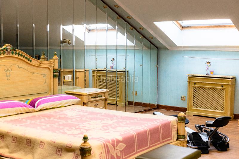 Foto 70cf0afb-74bb-4da1-8ae8-fa627ac47596. Casa aparellada amb xemeneia calefacció aparcament piscina a Santa Cruz de Bezana