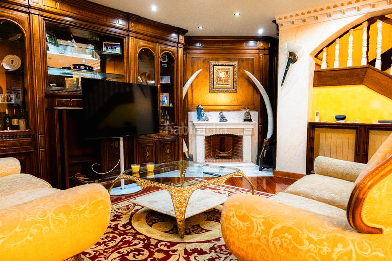 Foto 96878196-1bc2-4470-a2eb-59624dfd301c. Casa aparellada amb xemeneia calefacció aparcament piscina a Santa Cruz de Bezana