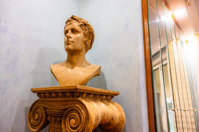 Foto a5899dbd-cfcc-4209-a6f9-2c828874d79d. Casa aparellada amb xemeneia calefacció aparcament piscina a Santa Cruz de Bezana