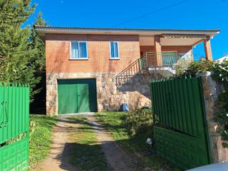 Chalet  Avenida londres 363. Chalet en caraquiz