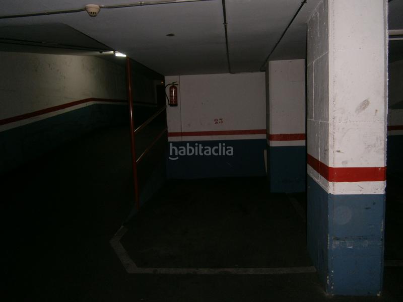 Foto dbd17938-fcaa-42a9-9e72-8e0361ba5a3d. Alquiler parking coche en Sant Antoni Barcelona