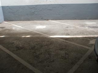 Motorcycle parking in Carrer de Sepúlveda 104