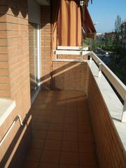 Location Appartement  Avinguda d'álvarez de castro. Soleado y en muy buen estado