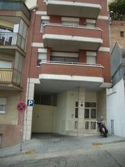 Rent Motorcycle parking in Carrer de fastenrath 152
