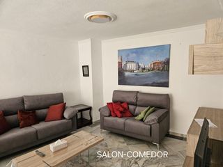 Location Appartement  Calle pintor zuloaga. Bonito piso para estudiantes/ 4 dormitorios/calefaccion central/