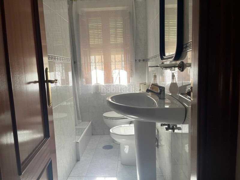 Foto 97befde6-7ea9-4017-9a09-361afdbae3ff. Alquiler casa bonita casa para trabajadores interinos(profesores/personal sanitario/funcionarios junta de andalucia en Granada