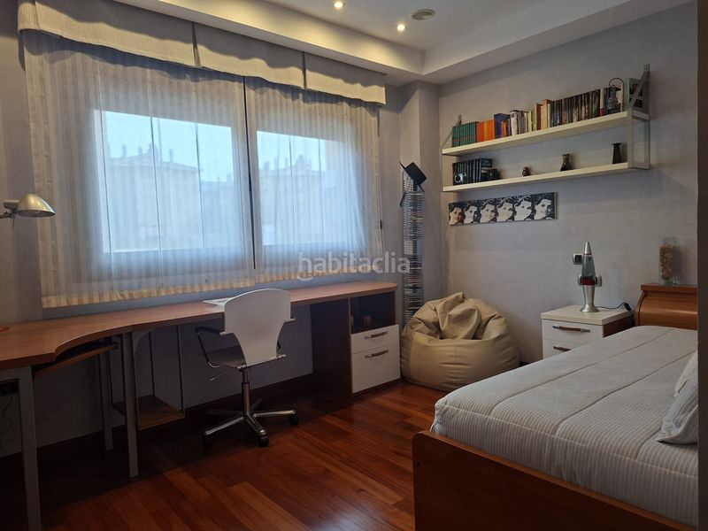 Foto c629ffaa-ffcf-4460-95ae-a4fbedcd9942. Casa aparellada amb xemeneia calefacció aparcament piscina a Granada