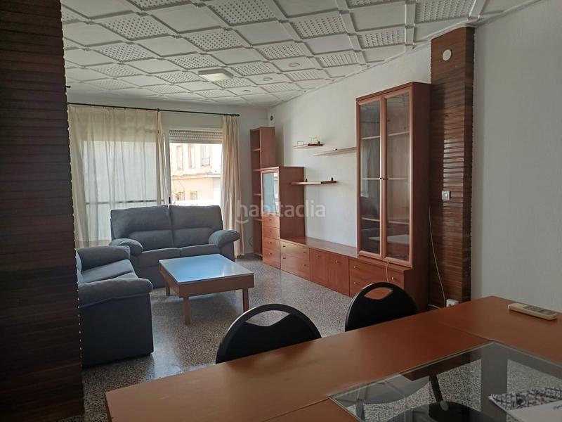 Foto d1626932-96e2-4e01-9285-9f3bb395a512. Alquiler ático atico de 5 dormitorios/zona muy centrica/junto a facultades en Granada