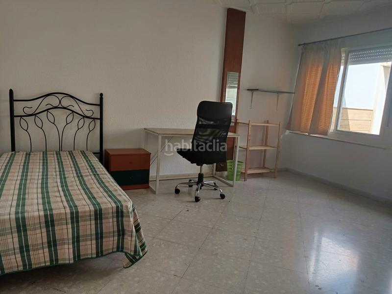 Foto 1adbe182-c7c7-41cb-b46a-e3c55ce6b4cc. Lloguer àtic amb calefacció a Camino de Ronda Granada