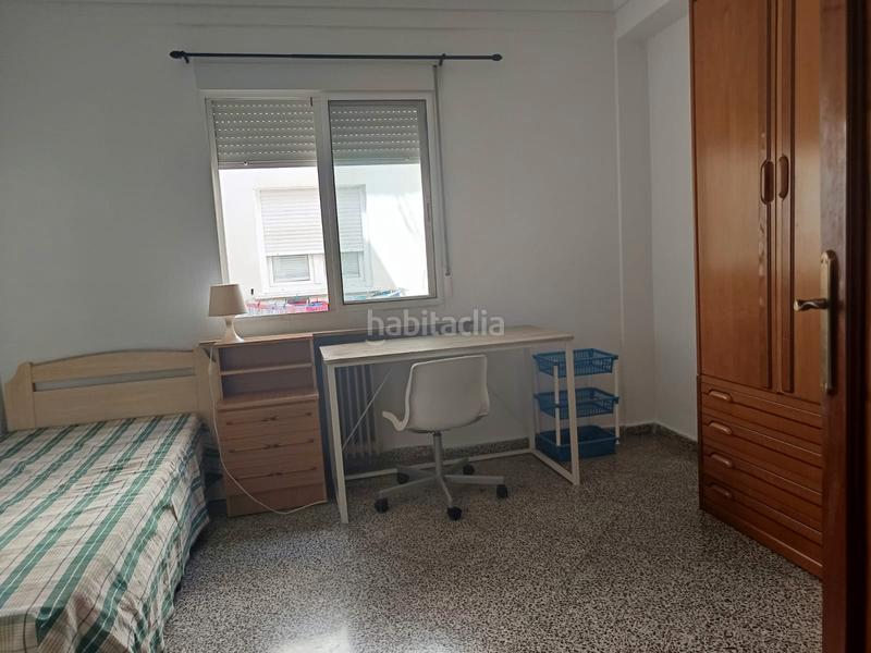 Foto 6b36ea7b-c63c-403b-9432-32acfa024bab. Lloguer àtic amb calefacció a Camino de Ronda Granada