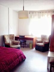 Rent Flat  Calle santa clotilde. Piso de 4 dormitorios/zona facultades/solo estudiantes