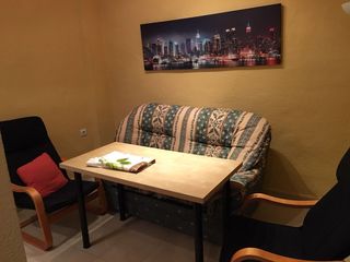 Rent Flat  Calle duquesa. Piso para estudiantes de 3 dormitorios/muy centrico/junto a dere