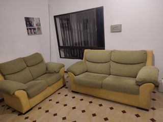 Miete Haus  Calle santa herminia. Casa para estudiantes de 4 dormitorios/ amueblada/zona traumatol