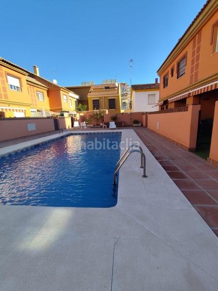 Foto 2aec3f34-d5a4-43a5-adc4-a99a1eac5229. Semi detached house with parking pool in Puerto Deportivo Fuengirola
