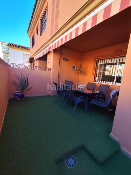 Foto 7c05ed57-7fb6-4dc7-88b4-c8e0062a3b89. Semi detached house with parking pool in Puerto Deportivo Fuengirola