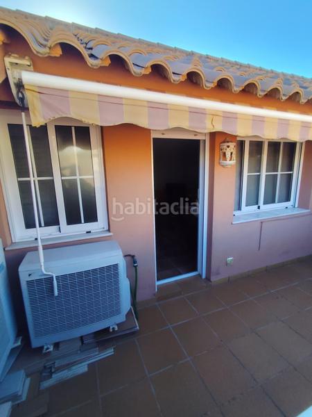 Foto 94c21a8f-afc1-4c32-a35c-da0722bab288. Semi detached house with parking pool in Puerto Deportivo Fuengirola