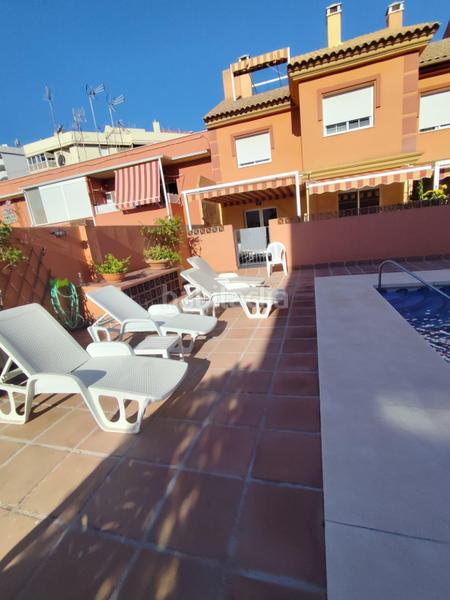 Foto ab49aa25-688a-4dbe-8e94-3405f12ae090. Semi detached house with parking pool in Puerto Deportivo Fuengirola