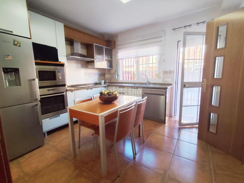 Foto daff0d85-8b43-4269-8089-232e52fab2bb. Semi detached house with parking pool in Puerto Deportivo Fuengirola