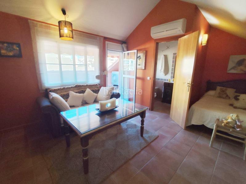 Foto dfb1dd28-80dd-45fb-97da-0c1db879104e. Semi detached house with parking pool in Puerto Deportivo Fuengirola